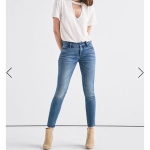 LUCKY BRAND- Hayden skinny medium wash size 6/28
